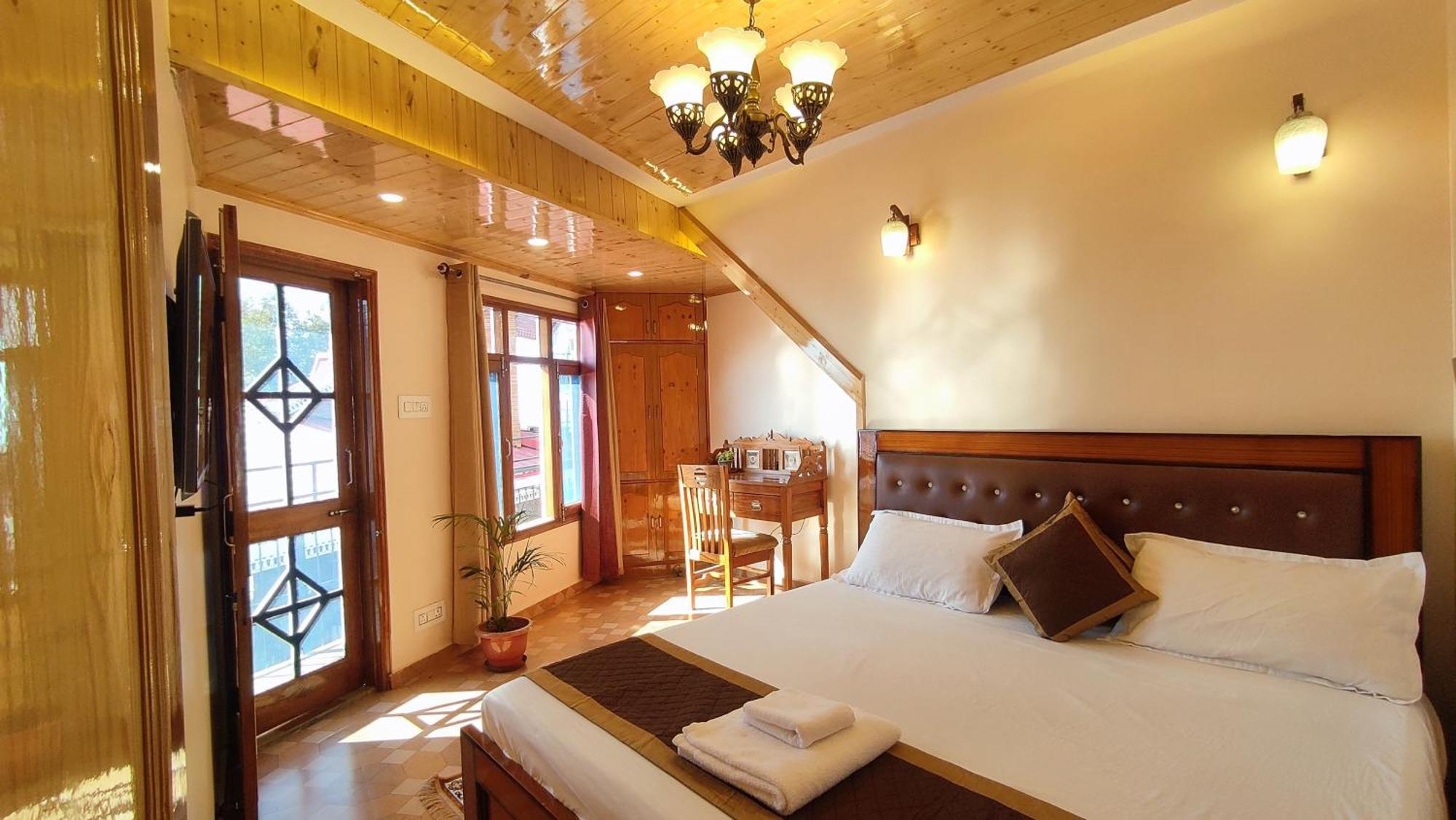 Vintage Woods Inn Shimla Buitenkant foto