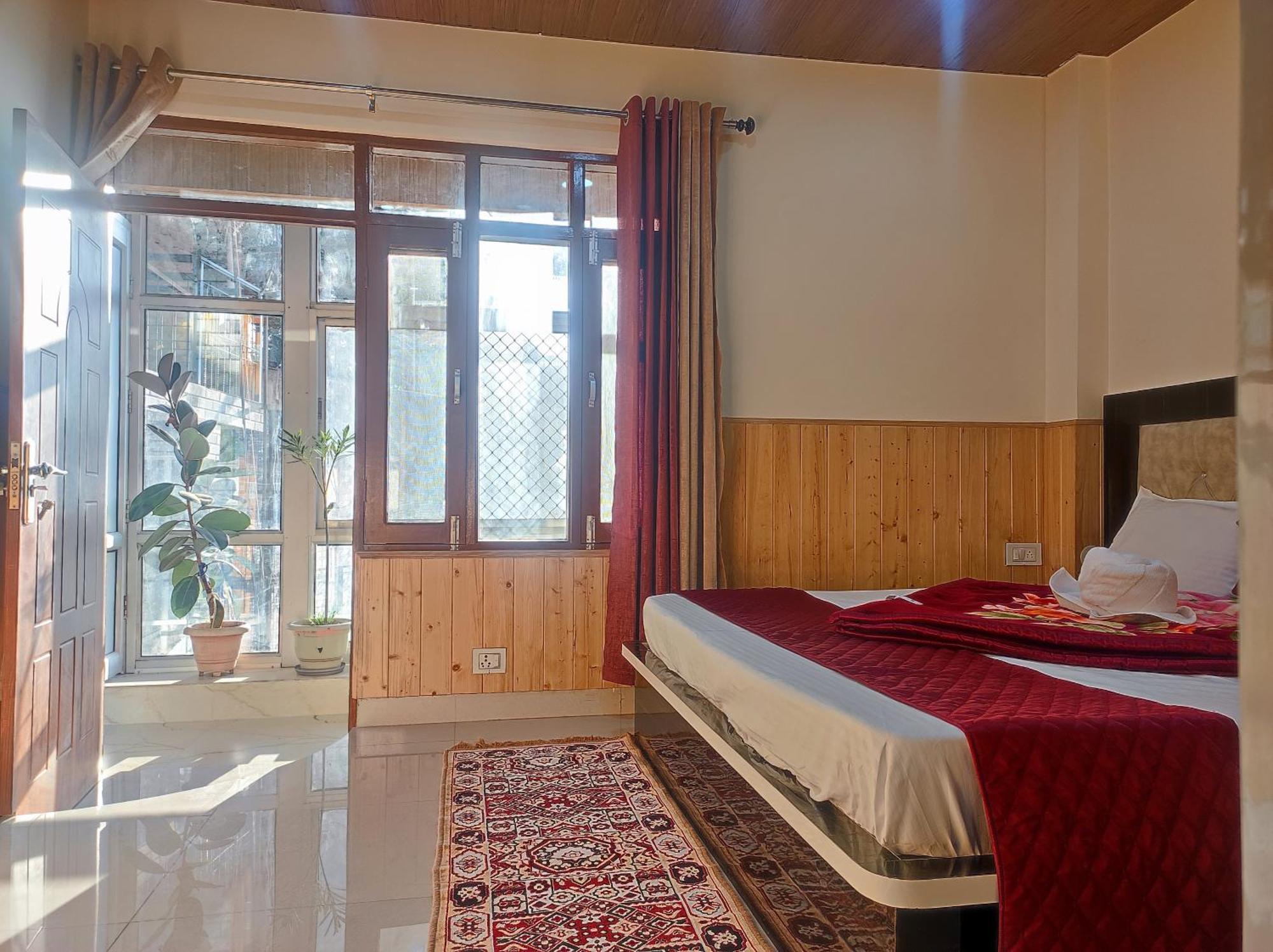Vintage Woods Inn Shimla Buitenkant foto