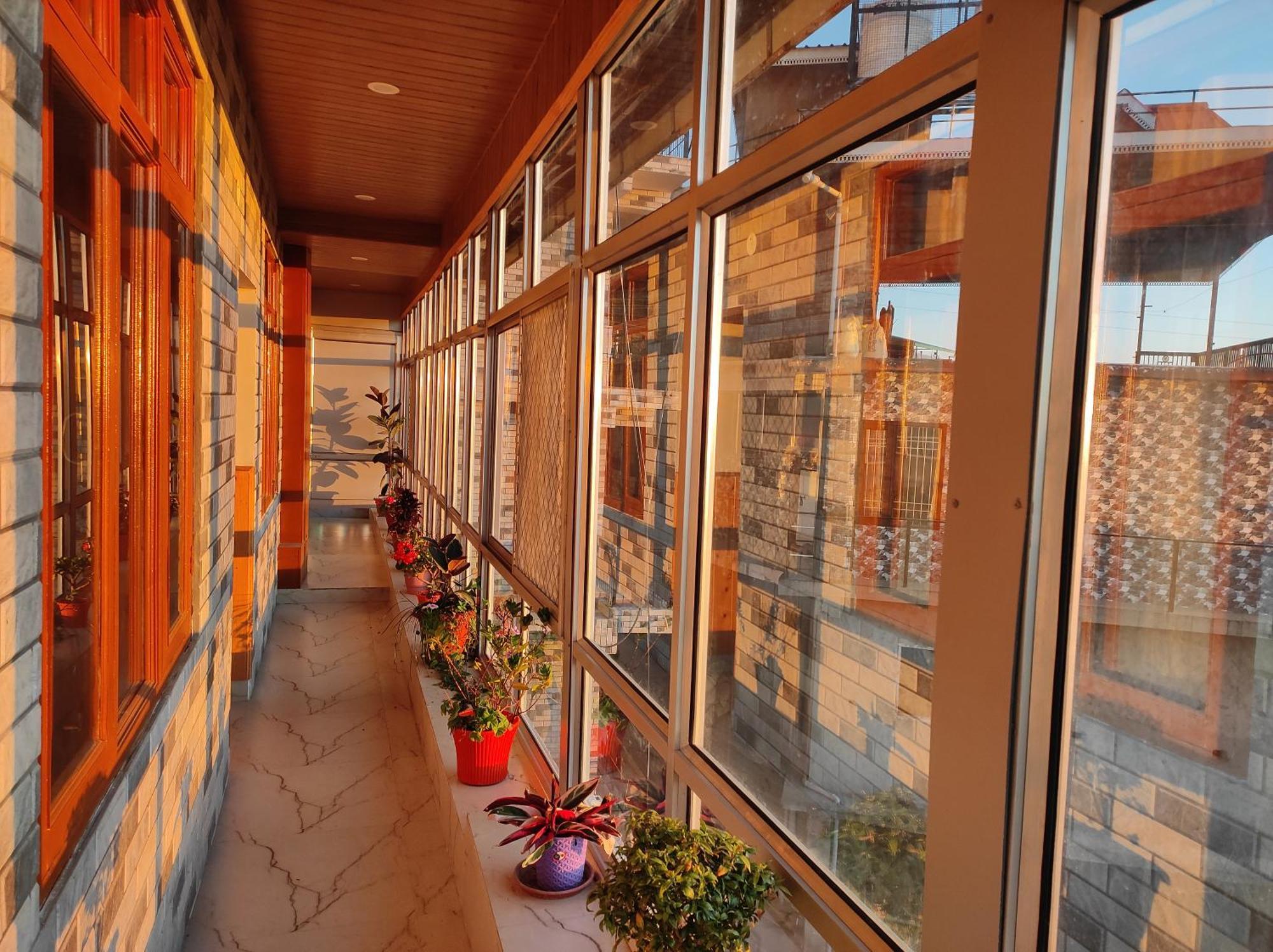 Vintage Woods Inn Shimla Buitenkant foto