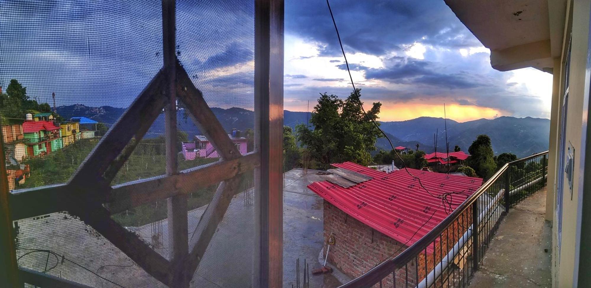 Vintage Woods Inn Shimla Buitenkant foto
